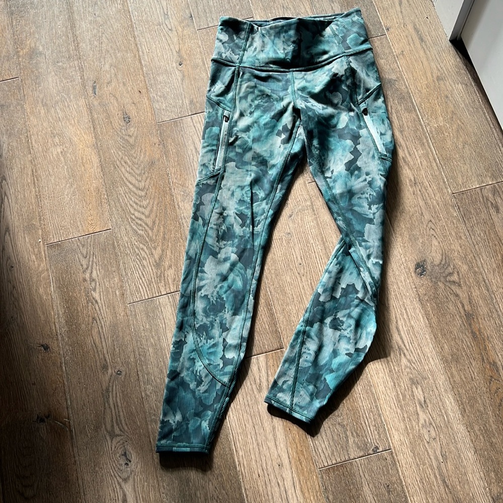 Athleta leggings. Size XS